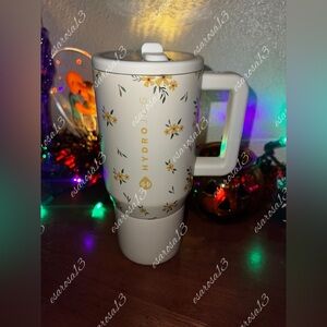 HydroJug Cottage Core 20oz Tumbler